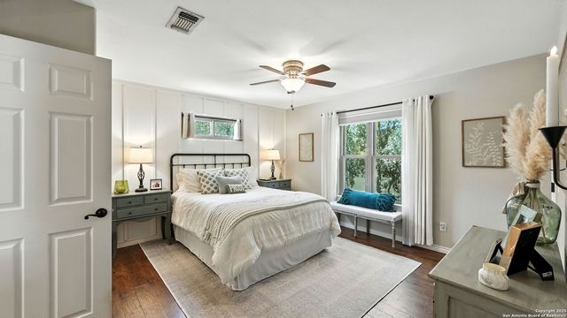 405 Pinnacle Pkwy, New Braunfels, TX 78132