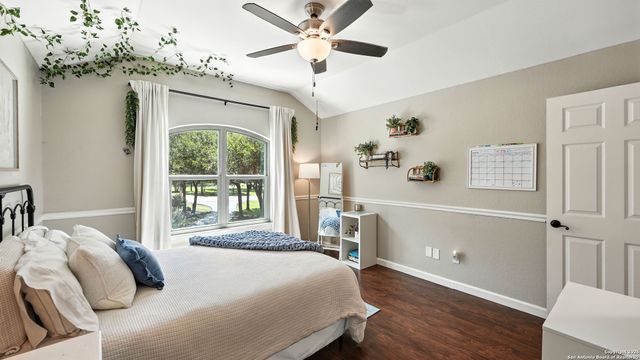 405 Pinnacle Pkwy, New Braunfels, TX 78132