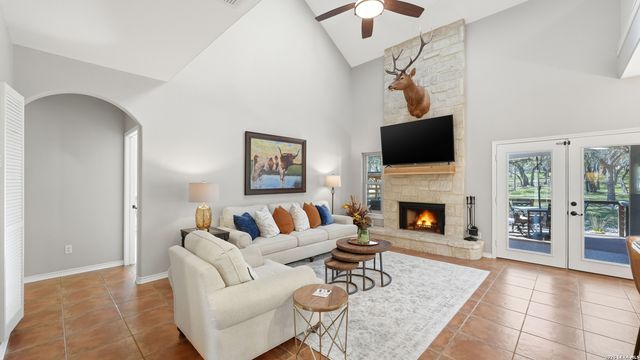 405 Pinnacle Pkwy, New Braunfels, TX 78132