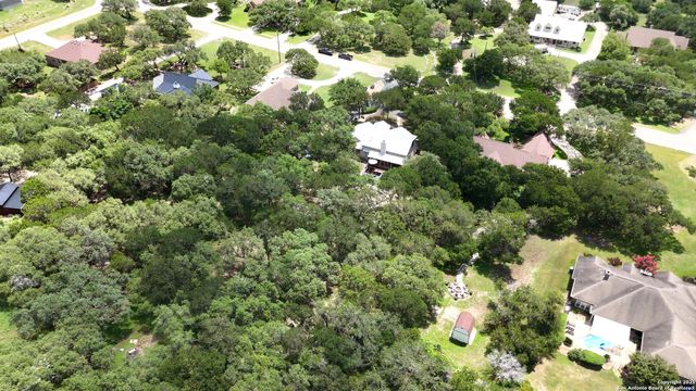 405 Pinnacle Pkwy, New Braunfels, TX 78132