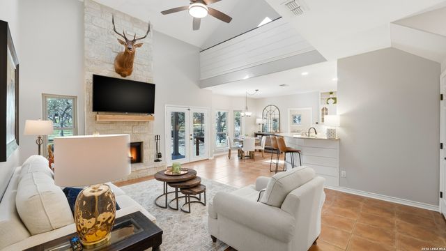 405 Pinnacle Pkwy, New Braunfels, TX 78132