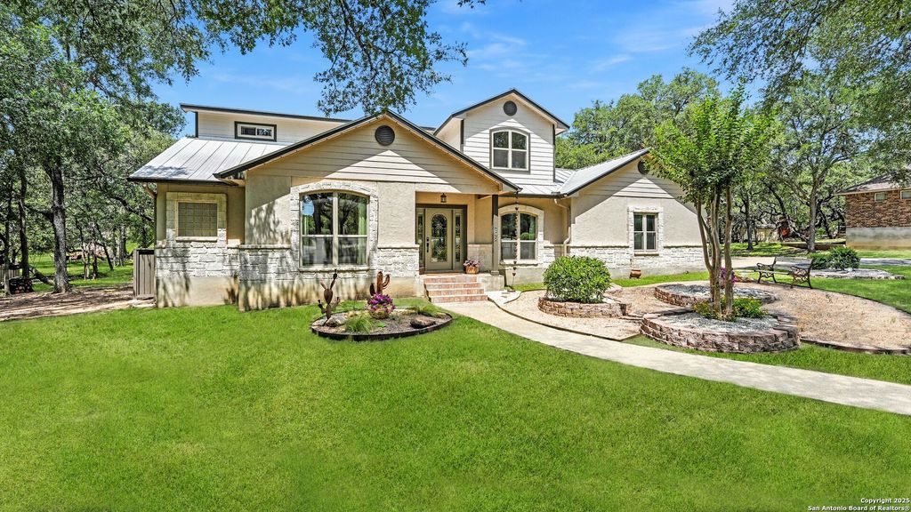 405 Pinnacle Pkwy, New Braunfels, TX 78132