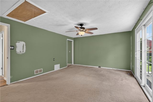 480 Hunting Creek Rd, North Strabane, PA 15317
