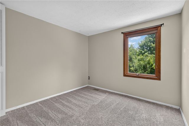 480 Hunting Creek Rd, North Strabane, PA 15317