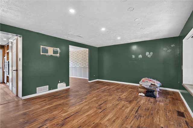 480 Hunting Creek Rd, North Strabane, PA 15317