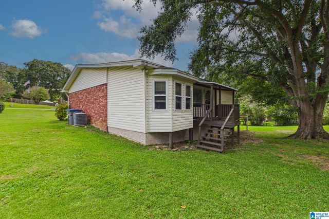 924 CRESTVIEW LANE, Adamsville, AL 35005