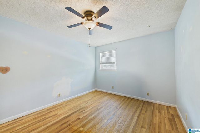 924 CRESTVIEW LANE, Adamsville, AL 35005