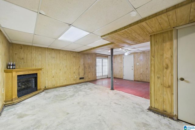 924 CRESTVIEW LANE, Adamsville, AL 35005