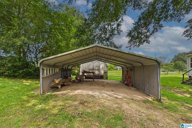 924 CRESTVIEW LANE, Adamsville, AL 35005