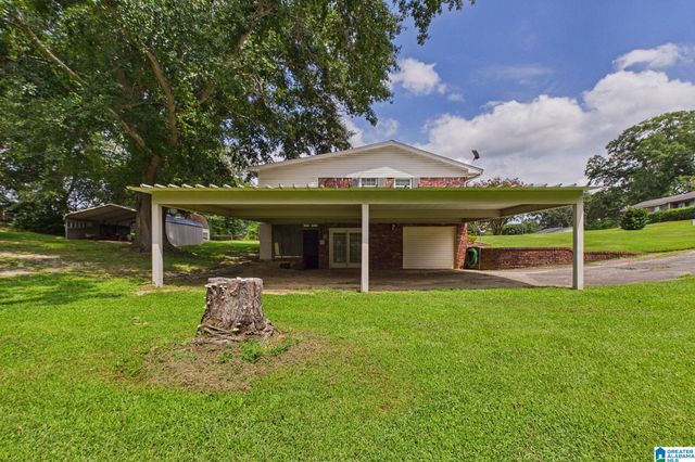 924 CRESTVIEW LANE, Adamsville, AL 35005