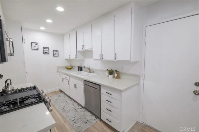 511 D St, Upland, CA 91786