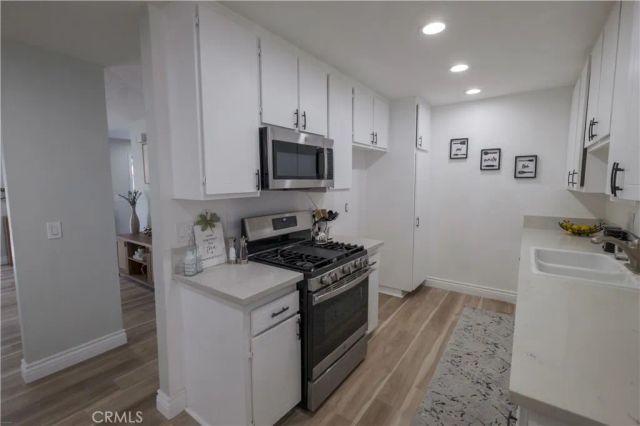 511 D St, Upland, CA 91786