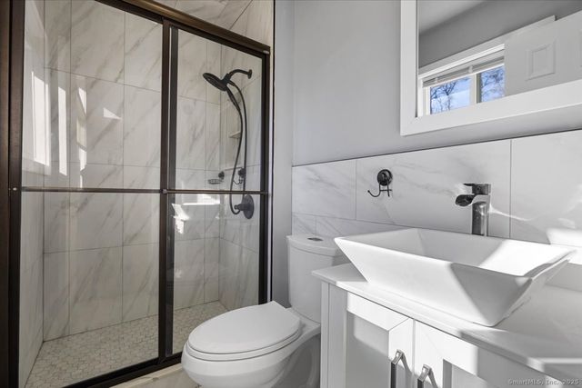 16 Partridge Lane, Milford, CT 06461