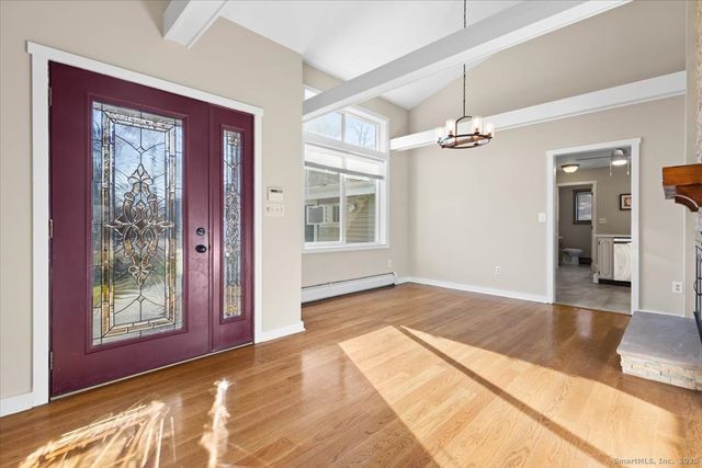 16 Partridge Lane, Milford, CT 06461