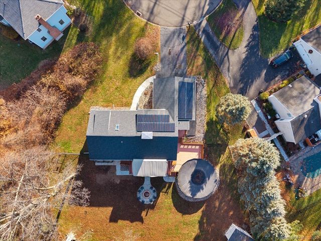 16 Partridge Lane, Milford, CT 06461