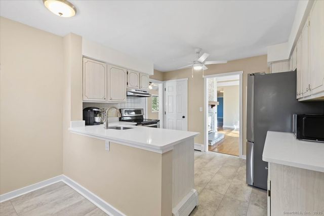 16 Partridge Lane, Milford, CT 06461