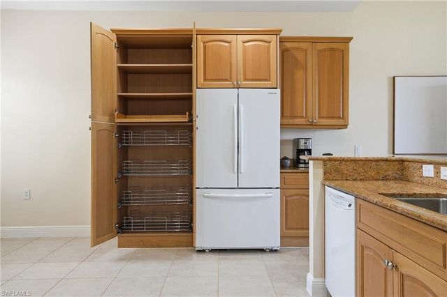 9263 MUSEO CIR 103, Naples, FL 34114