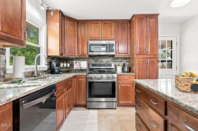 1111 Knollwood Drive, Apex, NC 27502