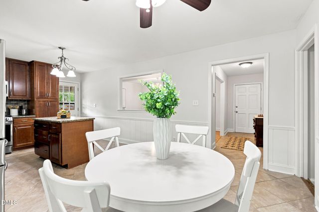 1111 Knollwood Drive, Apex, NC 27502