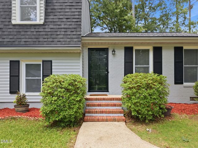 1111 Knollwood Drive, Apex, NC 27502