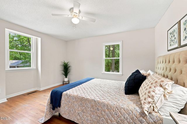 1111 Knollwood Drive, Apex, NC 27502