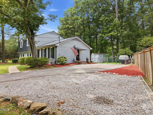 1111 Knollwood Drive, Apex, NC 27502