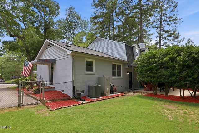 1111 Knollwood Drive, Apex, NC 27502