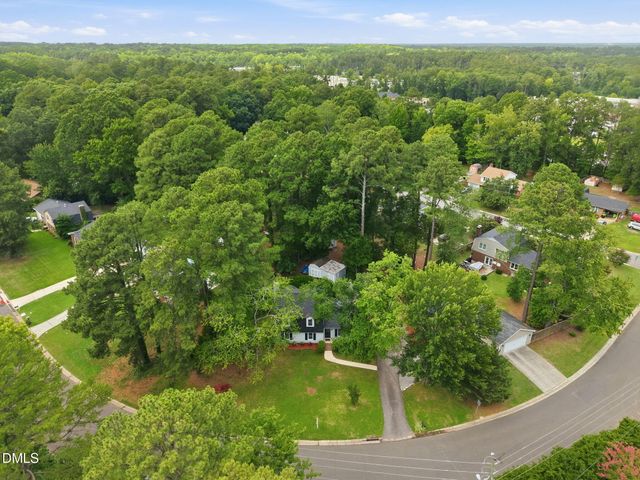 1111 Knollwood Drive, Apex, NC 27502