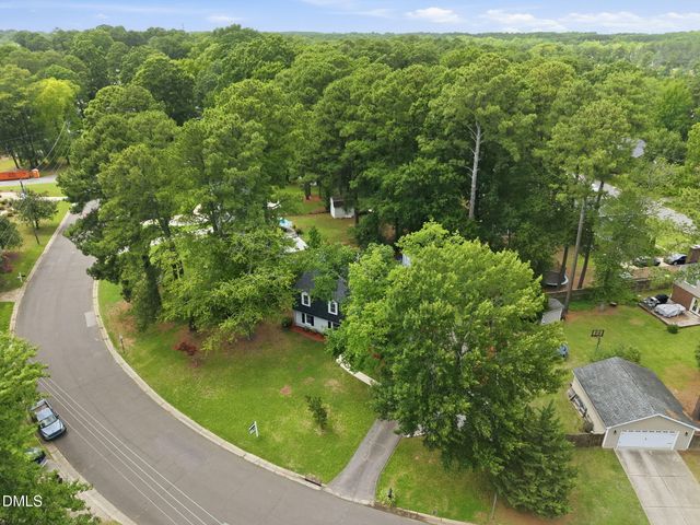 1111 Knollwood Drive, Apex, NC 27502