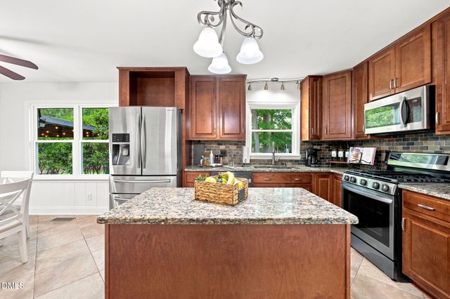 1111 Knollwood Drive, Apex, NC 27502