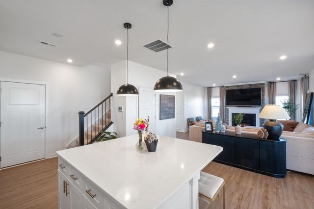 484 Creekside Drive, Commercial Point, OH 43116