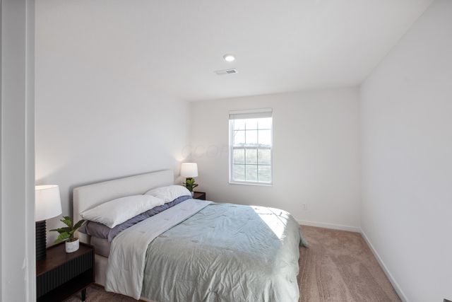 484 Creekside Drive, Commercial Point, OH 43116