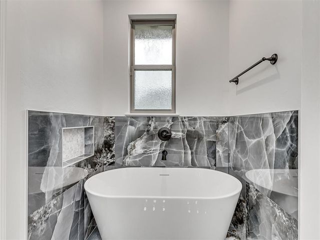 8061 Sacred Forest Road, Arcadia, OK 73007