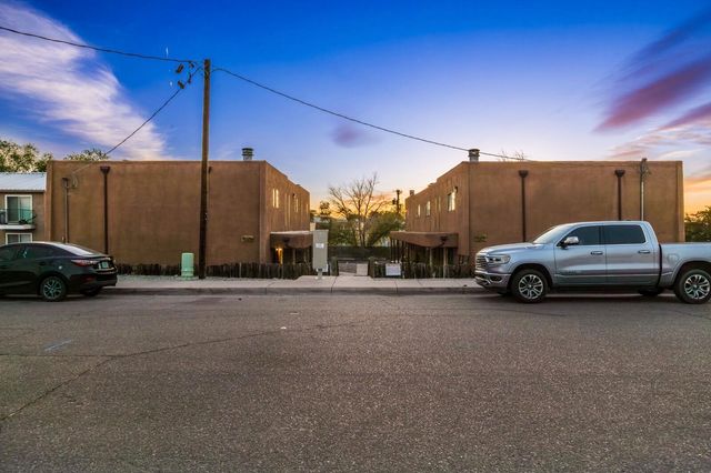 3505 Lafayette Drive NE, Albuquerque, NM 87107