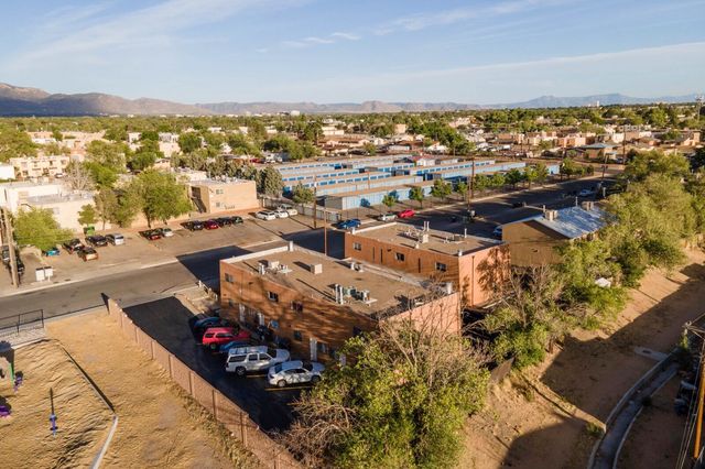 3505 Lafayette Drive NE, Albuquerque, NM 87107