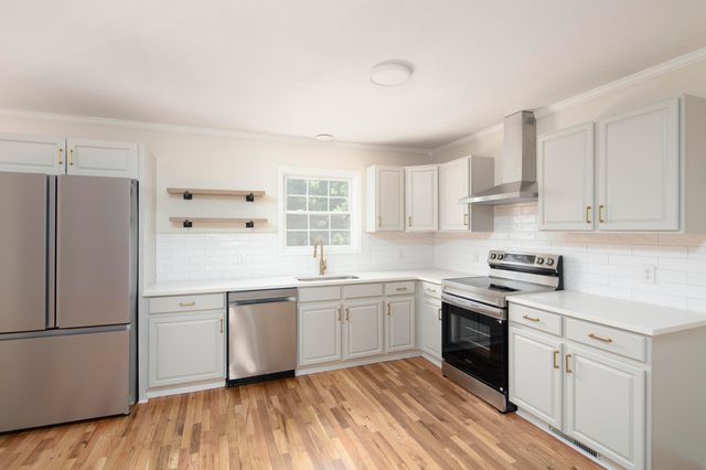 170 W Kentucky Avenue, Junction City, KY 40440
