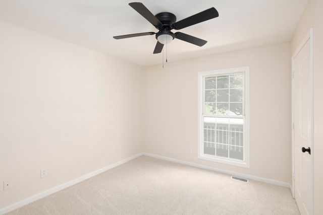 170 W Kentucky Avenue, Junction City, KY 40440