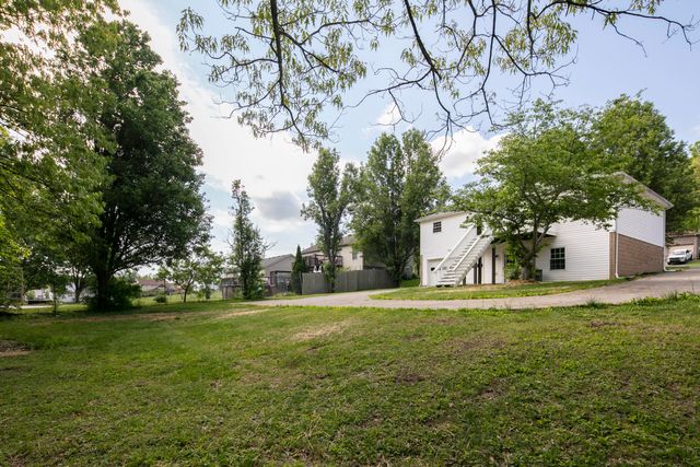 170 W Kentucky Avenue, Junction City, KY 40440