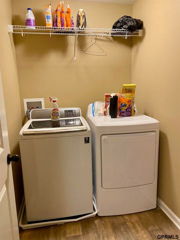 5031 N 209 Street, Elkhorn, NE 68022