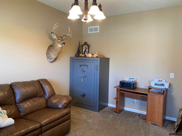 5031 N 209 Street, Elkhorn, NE 68022