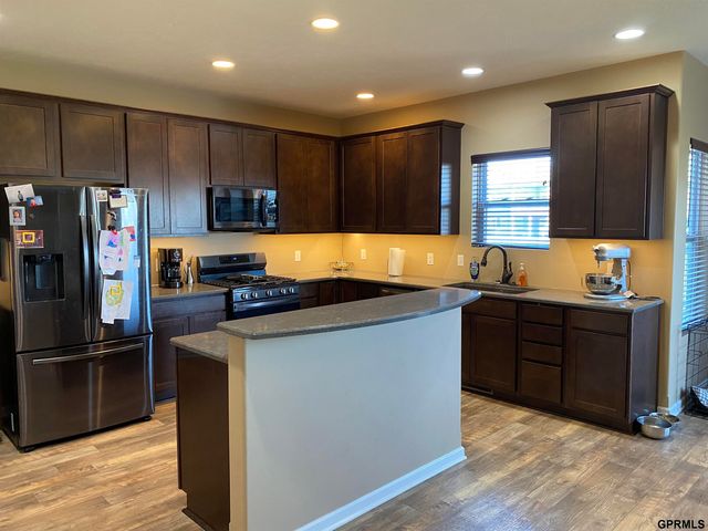 5031 N 209 Street, Elkhorn, NE 68022