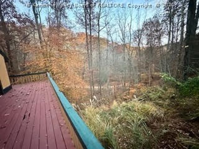 148 Timbercrest Drive, Charleston, WV 25311