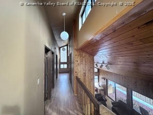 148 Timbercrest Drive, Charleston, WV 25311