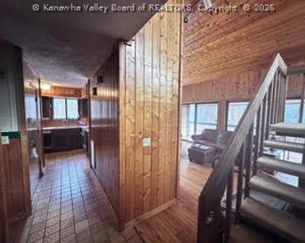 148 Timbercrest Drive, Charleston, WV 25311