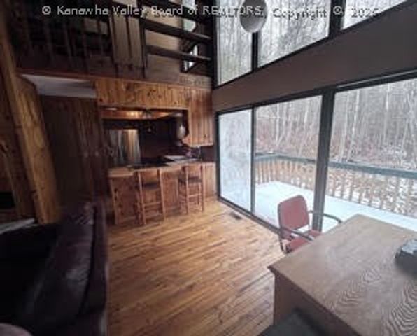 148 Timbercrest Drive, Charleston, WV 25311