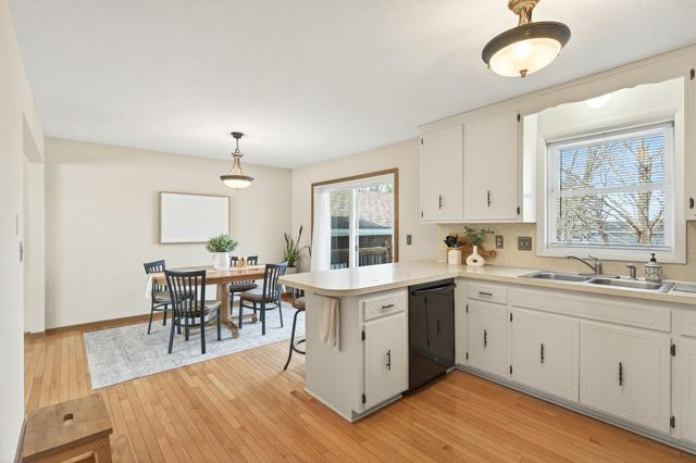 6940 Cleary Place, Prior Lake, MN 55372