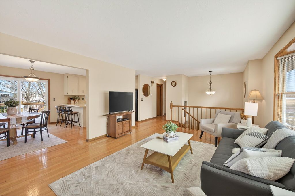 6940 Cleary Place, Prior Lake, MN 55372