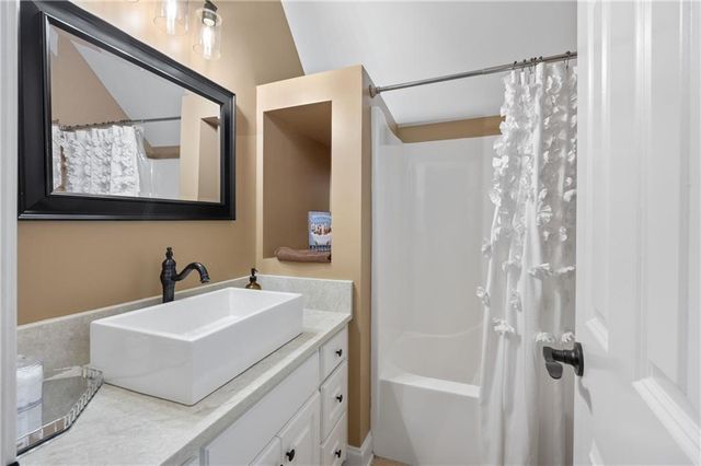 100 Hunting Valley Trail, Cumming, GA 30040