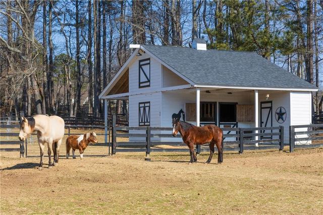 100 Hunting Valley Trail, Cumming, GA 30040