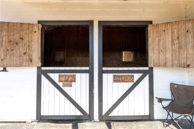100 Hunting Valley Trail, Cumming, GA 30040
